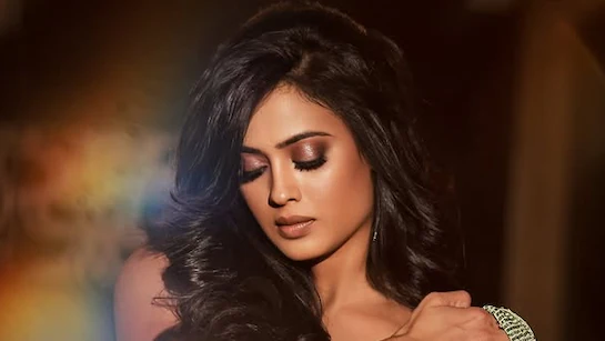 3jckvee4_shweta-tiwari_625x300_05_July_25