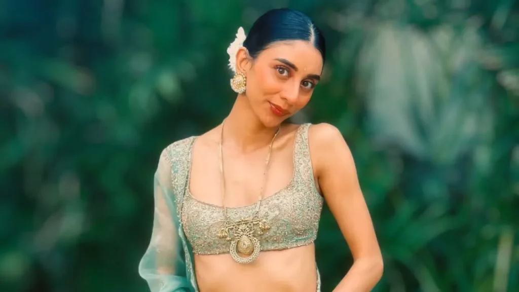 152044-untitled-design-17